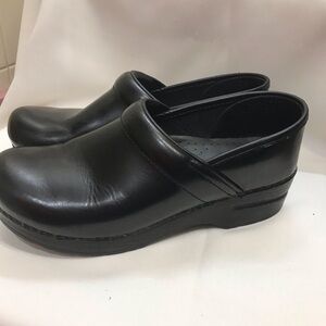 Dansko Professional Black Leather Clog sz38